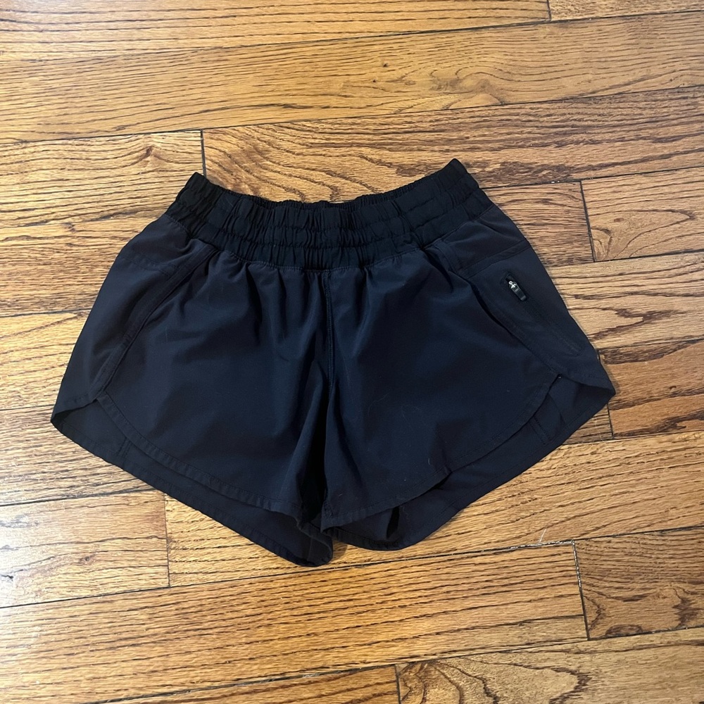 Lululemon running shorts, black size 6